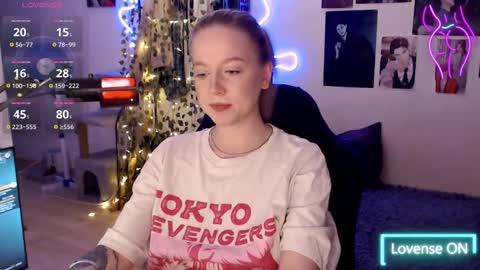 Snapshot of katerinaxvold chatting on 03/06/25, 01:35 Lisa online show from 03/06/25, 01:35