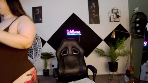 Kate online show from 06/11/26, 12:32
