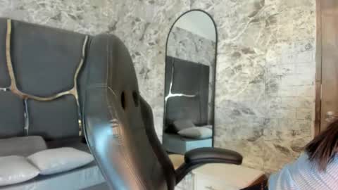 Snapshot of kathamyer chatting on 11/06/25, 05:36 kathamyer online show from 11/06/25, 05:36