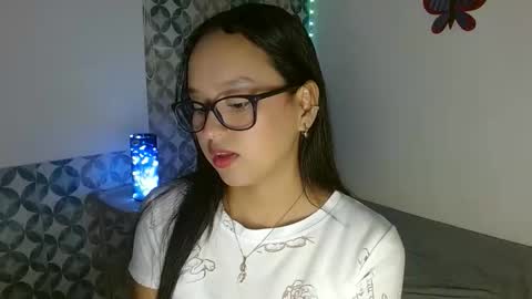 Snapshot of katharinasmith chatting on 11/18/25, 06:12 Kathe online show from 11/18/25, 06:12