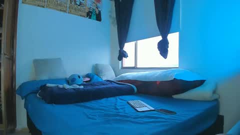 Snapshot of kathc_19 chatting on 02/07/25, 10:20 Katerine online show from 02/07/25, 10:20