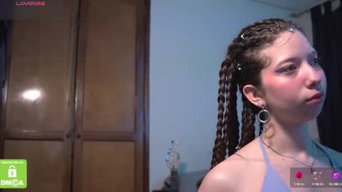 Snapshot of kathc_19 chatting on 10/14/25, 01:50 Katerine online show from 10/14/25, 01:50