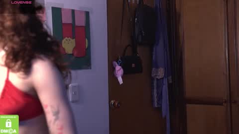 Snapshot of kathc_19 chatting on 11/21/25, 01:59 Katerine online show from 11/21/25, 01:59