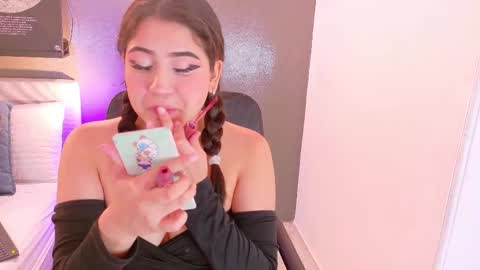 K A T H E  online show from 09/23/25, 11:02