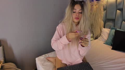 KatheGomez  online show from 12/24/24, 05:13