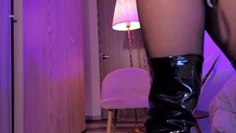 Kathee Saenz online show from 07/07/26, 04:33