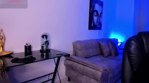 Snapshot of katherin_mons chatting on 02/19/25, 10:42 KATHERIN MONS online show from 02/19/25, 10:42