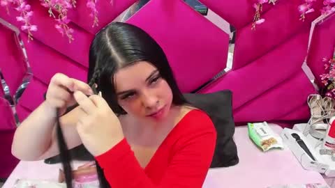 katherin_sweett online show from 10/05/25, 04:00