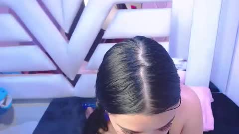 katherin_sweett online show from 10/23/25, 04:23