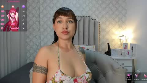 Snapshot of katherine_glow chatting on 04/26/26, 11:19 KATHE online show from 04/26/26, 11:19
