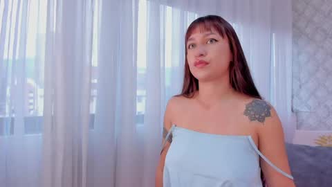 Snapshot of katherine_glow chatting on 05/08/26, 11:26 KATHE online show from 05/08/26, 11:26