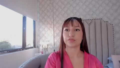 Snapshot of katherine_glow chatting on 05/28/26, 11:29 KATHE online show from 05/28/26, 11:29