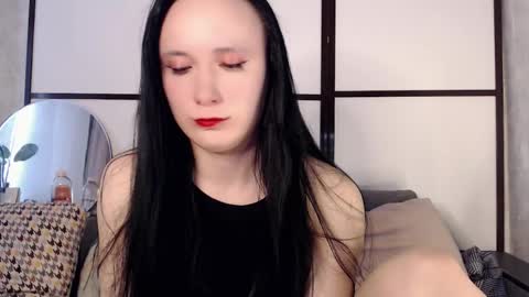 Snapshot of katherine_johnson chatting on 04/11/26, 06:07 katherine_johnson online show from 04/11/26, 06:07