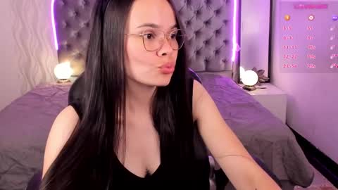 Snapshot of kathh_latorre chatting on 02/23/25, 02:57 kathh_latorre online show from 02/23/25, 02:57