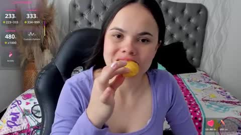 Snapshot of kathh_latorre chatting on 09/30/25, 03:17 kathh_latorre online show from 09/30/25, 03:17