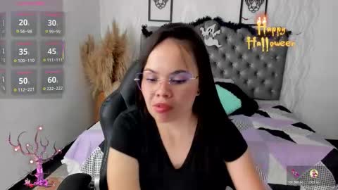 Snapshot of kathh_latorre chatting on 10/22/25, 02:17 kathh_latorre online show from 10/22/25, 02:17