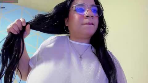 Snapshot of kathiaa_spring chatting on 10/06/25, 02:53 kathia online show from 10/06/25, 02:53