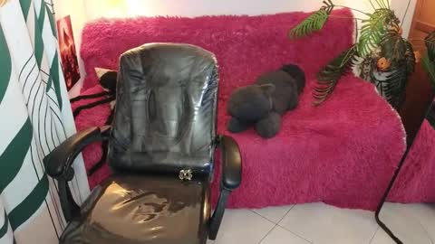 kathie_lozada online show from 10/15/25, 05:51