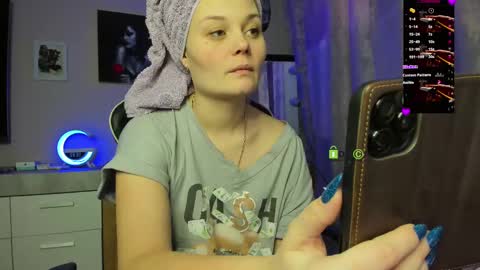 Kathie online show from 02/19/25, 06:33