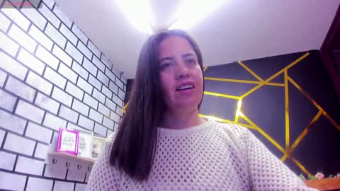 Paola online show from 12/03/24, 12:27