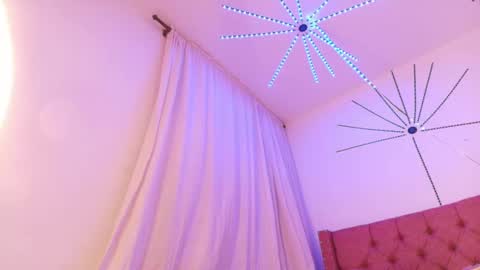 Katherine  online show from 09/18/25, 09:39