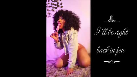 Snapshot of kathleen_brown chatting on 09/28/25, 07:19 Katherine online show from 09/28/25, 07:19