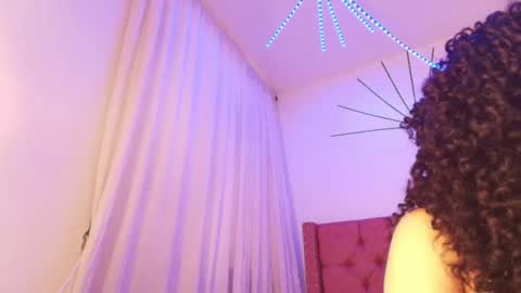 Snapshot of kathleen_brown chatting on 09/30/25, 09:20 Katherine online show from 09/30/25, 09:20