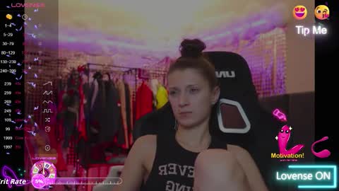 Snapshot of kathleen_frost chatting on 10/14/25, 07:03 kathleen_frost online show from 10/14/25, 07:03