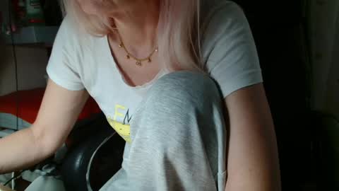 Kathleen online show from 06/08/26, 01:22
