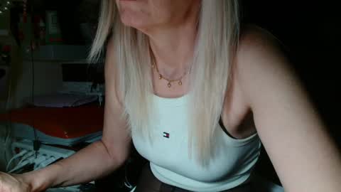 Snapshot of kathleenedwards chatting on 07/02/26, 08:59 Kathleen online show from 07/02/26, 08:59