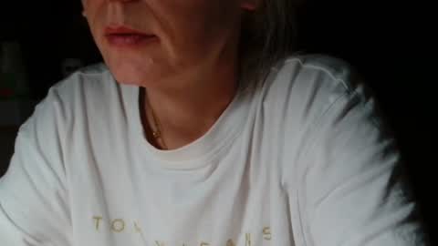 Snapshot of kathleenedwards chatting on 07/23/26, 05:55 Kathleen online show from 07/23/26, 05:55