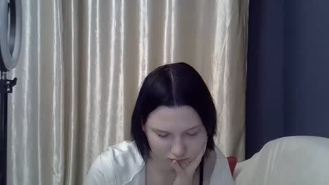 Snapshot of kathrynmason chatting on 12/06/24, 10:30 kathrynmason online show from 12/06/24, 10:30