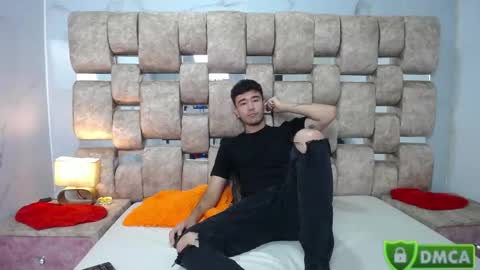 Kaht y Aiden online show from 06/04/26, 03:18