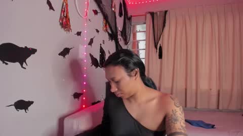 Katia online show from 10/26/25, 03:51