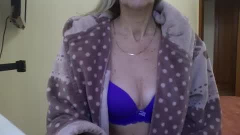 katia888 online show from 12/14/24, 12:01