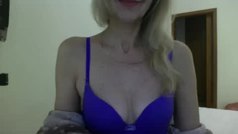 katia888 online show from 12/22/24, 12:05