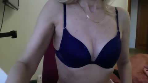 katia888 online show from 03/10/25, 02:16