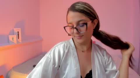 Khaterine online show from 03/11/25, 03:56