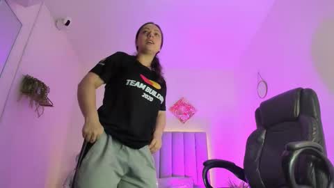 Snapshot of katia_gh chatting on 10/30/25, 11:22 Katia  online show from 10/30/25, 11:22