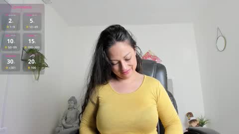 Snapshot of katia_gh chatting on 11/25/25, 11:32 Katia online show from 11/25/25, 11:32