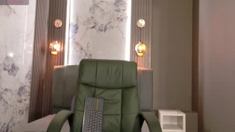 Katia online show from 10/13/25, 11:10