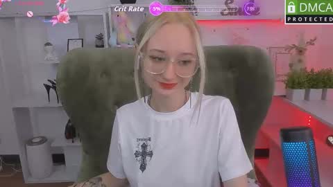 Katia  online show from 10/07/25, 05:37