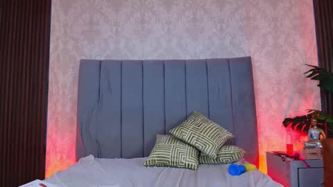 Karen Villas online show from 02/22/25, 02:17