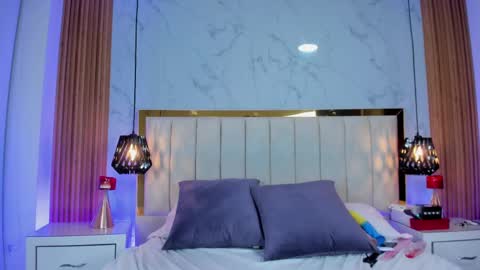 Karen Villas online show from 03/04/25, 11:00