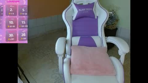 Snapshot of katia_rous_69 chatting on 10/04/25, 07:28 katia online show from 10/04/25, 07:28