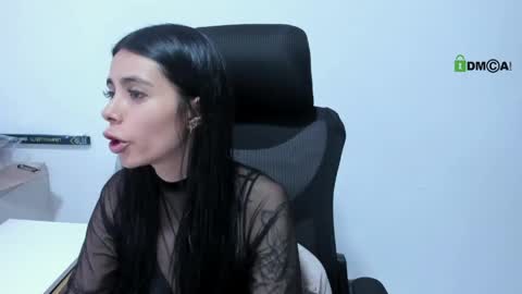 Snapshot of katia_sex25 chatting on 05/16/26, 03:11 Katia online show from 05/16/26, 03:11