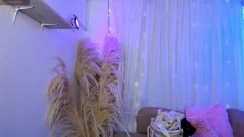 KATIA  online show from 10/10/25, 12:15