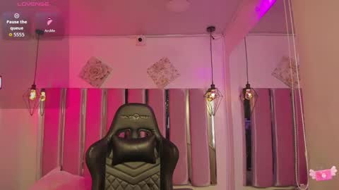 KATIA  online show from 10/23/25, 12:04