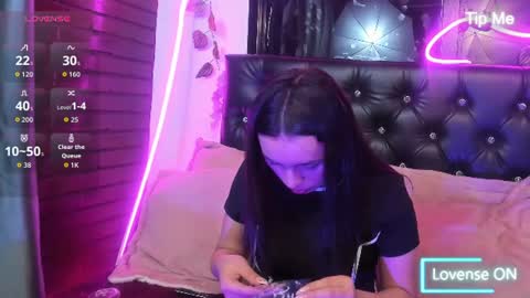 Sara K online show from 07/24/26, 09:02