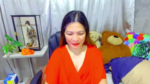Kate online show from 09/19/25, 09:54